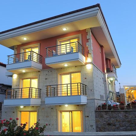 Allegria Butik Otel Ildiri Esterno foto