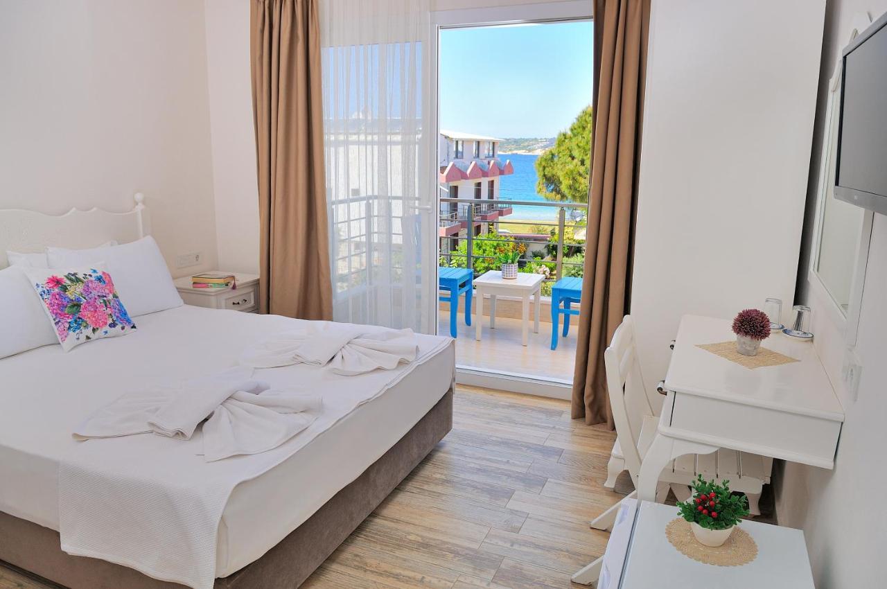 Allegria Butik Otel Ildiri Esterno foto